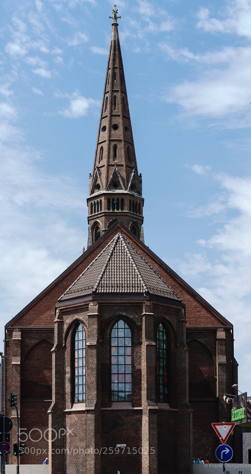 Sony a6000 sample photo. The desacralized church of photography
