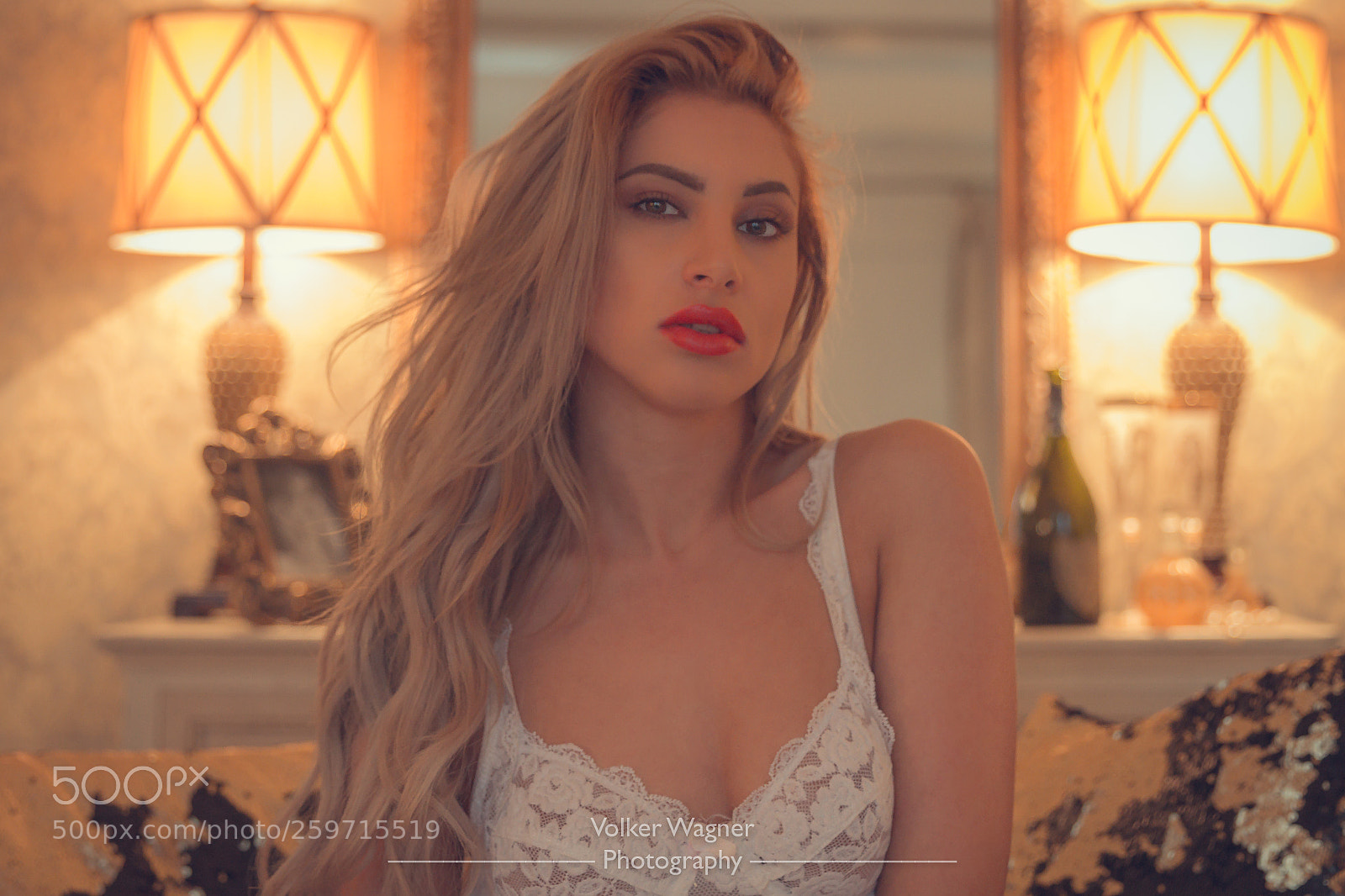 Canon EOS 70D sample photo. "red lips" photography