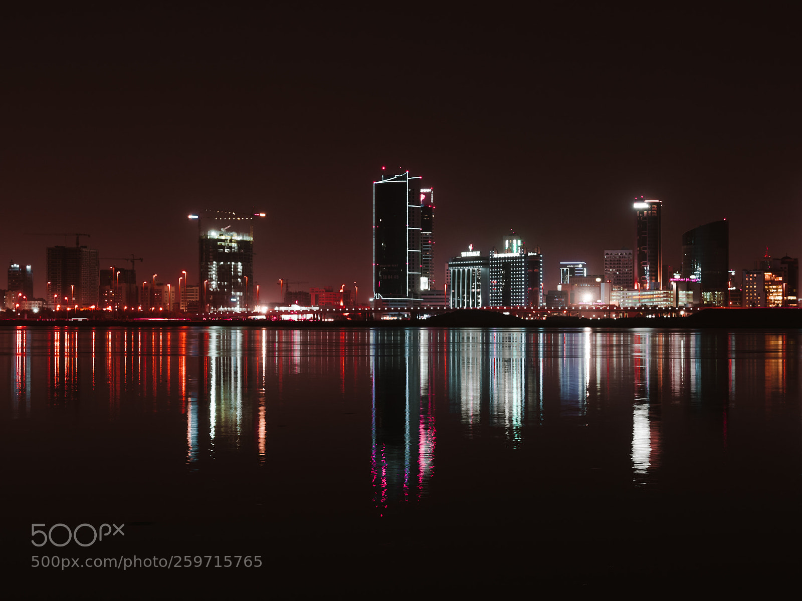 Olympus OM-D E-M5 II sample photo. Sea of red photography