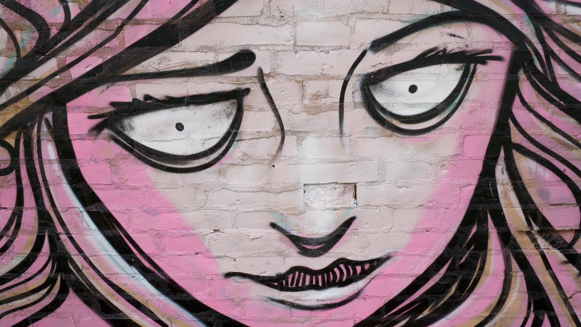 Panasonic Lumix DMC-G85 (Lumix DMC-G80) sample photo. Street art photography