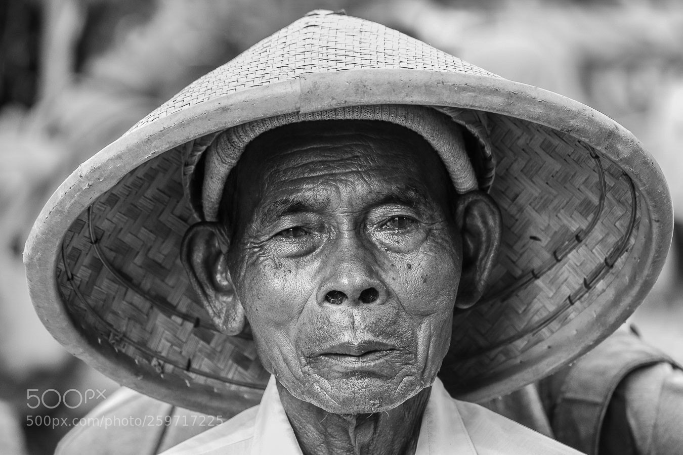 Canon EOS 7D Mark II sample photo. B&w photography