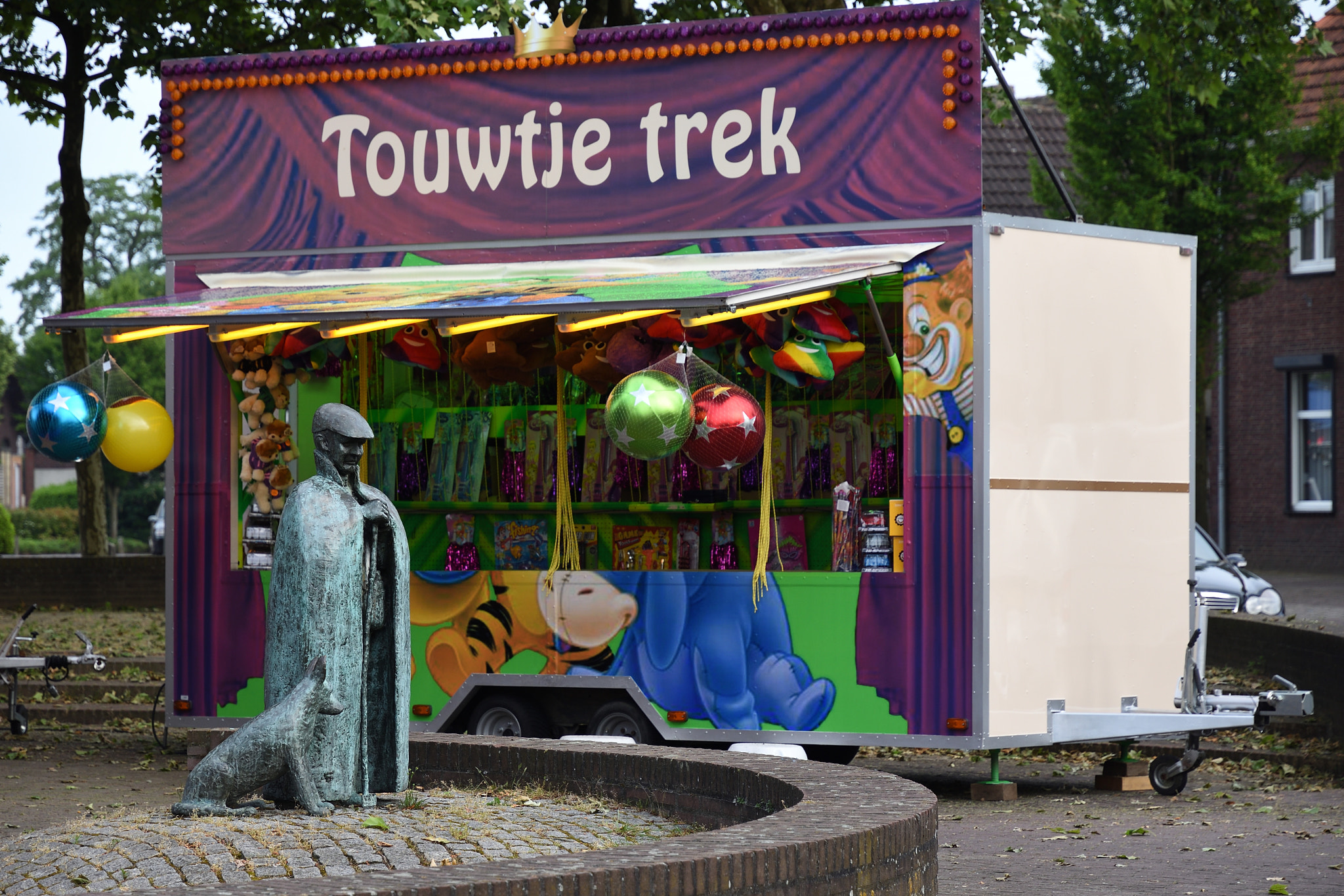 Nikon D7200 sample photo. Eenzame schaapsherder op de kermis. photography