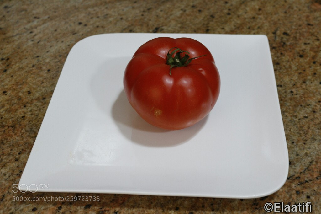Canon EOS 100D (EOS Rebel SL1 / EOS Kiss X7) sample photo. Tomate photography