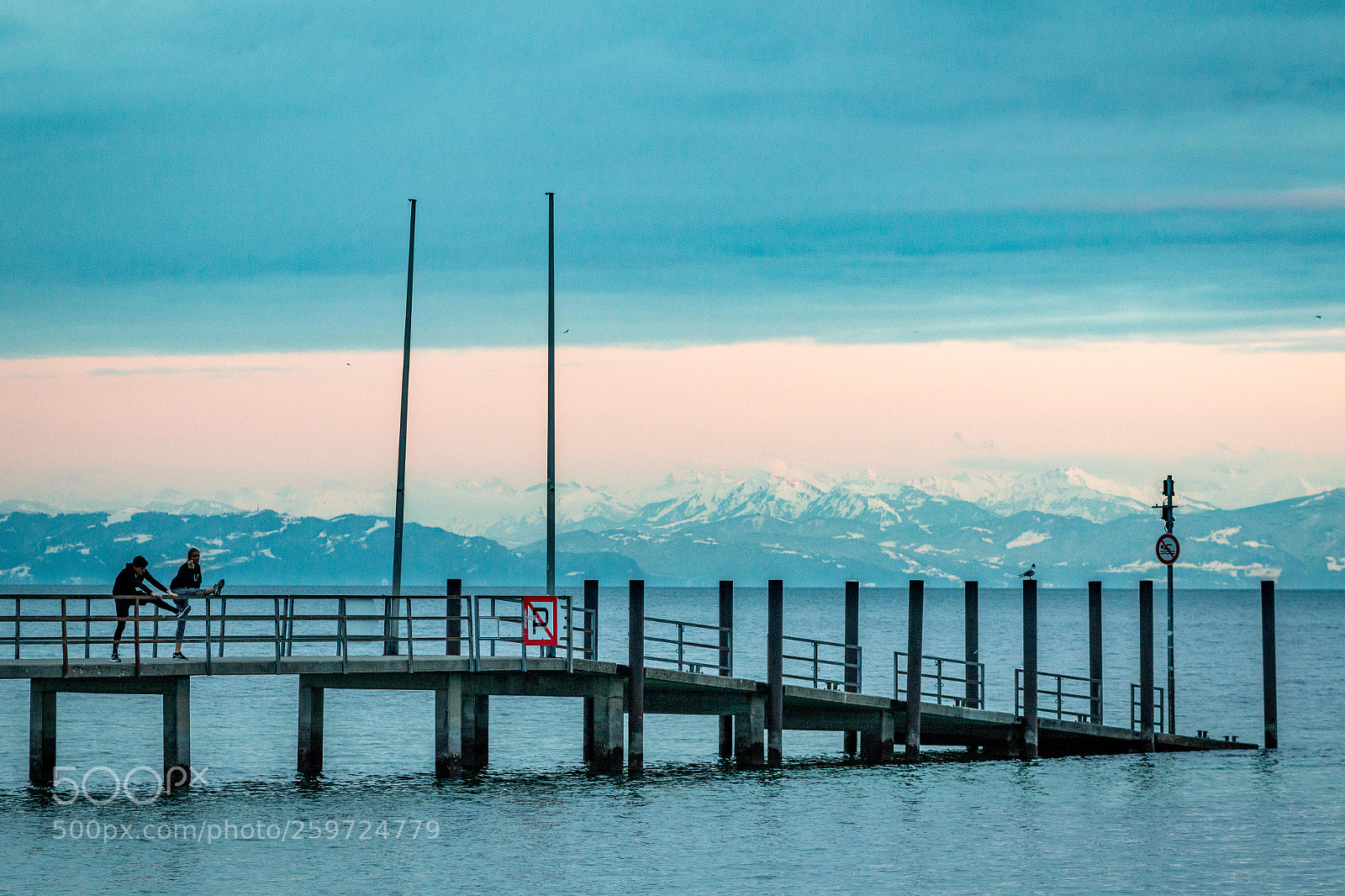 Canon EOS 70D sample photo. Winter stretching photography