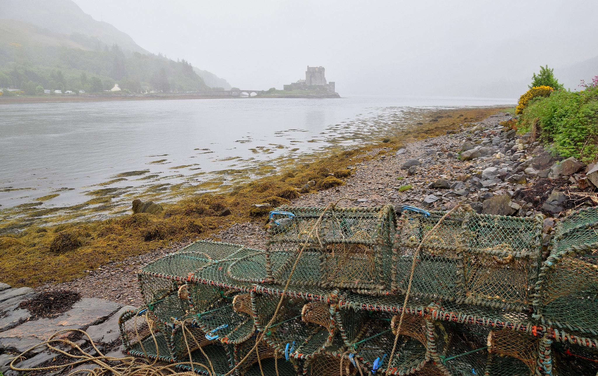 Nikon D5300 + Sigma 18-250mm F3.5-6.3 DC Macro OS HSM sample photo. A castle on skye photography