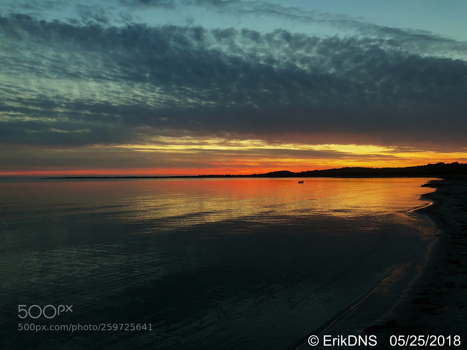 Apple iPhone X sample photo. Red sunset beach photography
