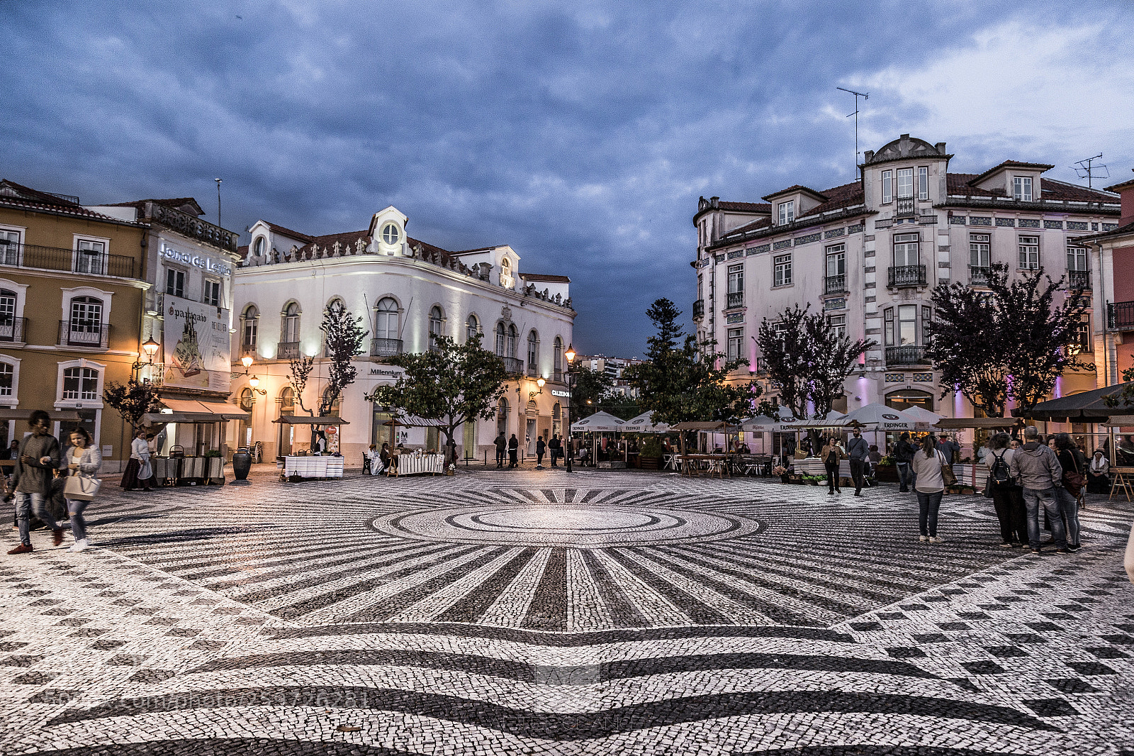 Canon EOS 6D sample photo. I love my town photography