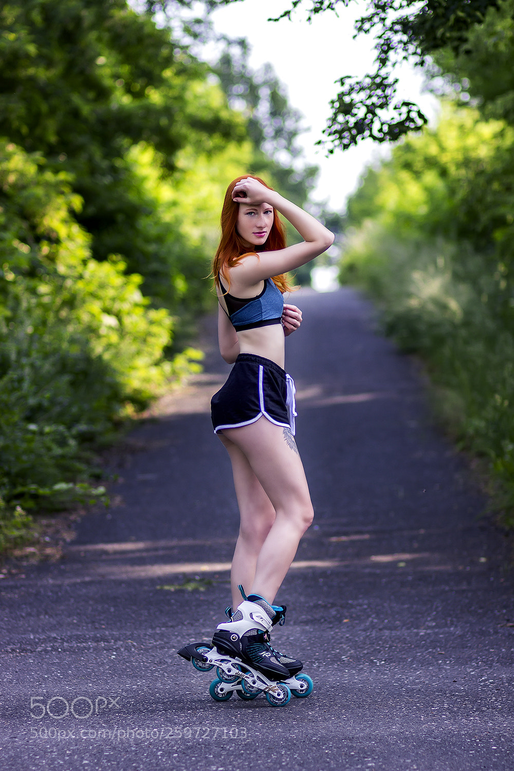 Canon EOS 600D (Rebel EOS T3i / EOS Kiss X5) sample photo. Denisa on inline skates photography