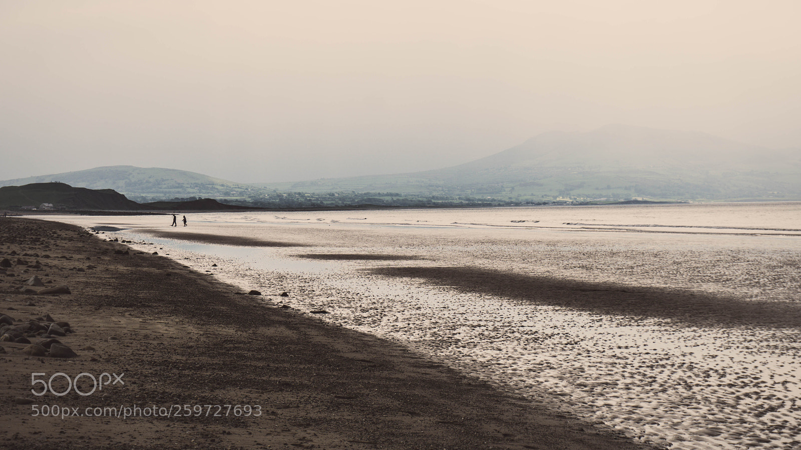 Sony a6300 sample photo. A stroll on dinas photography
