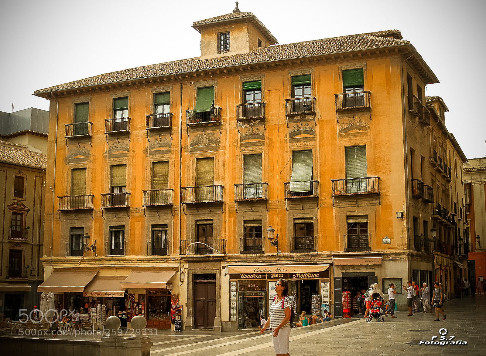 Canon EOS 7D sample photo. Plaza de las pasiegas photography