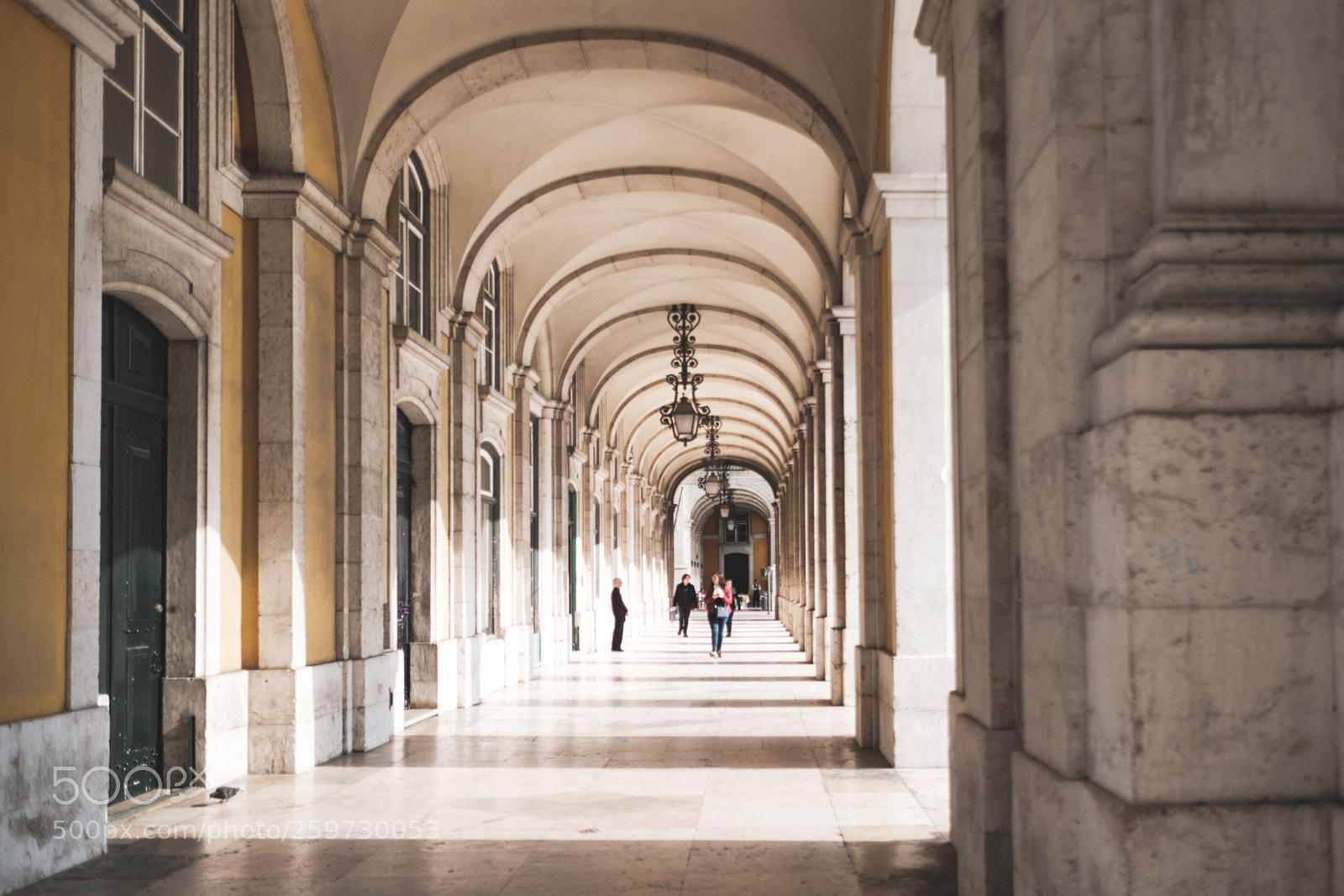 Fujifilm X-Pro2 sample photo. Com rcio plaza, lisbon photography