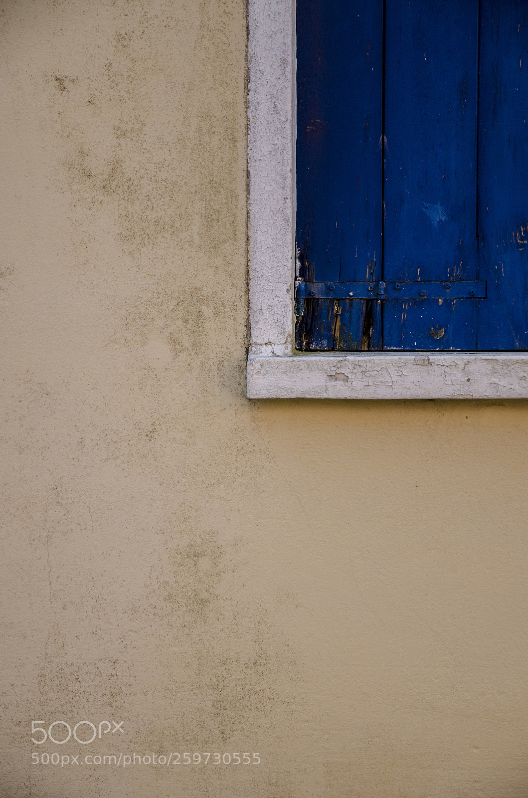 Nikon D7000 sample photo. Blue shutter photography