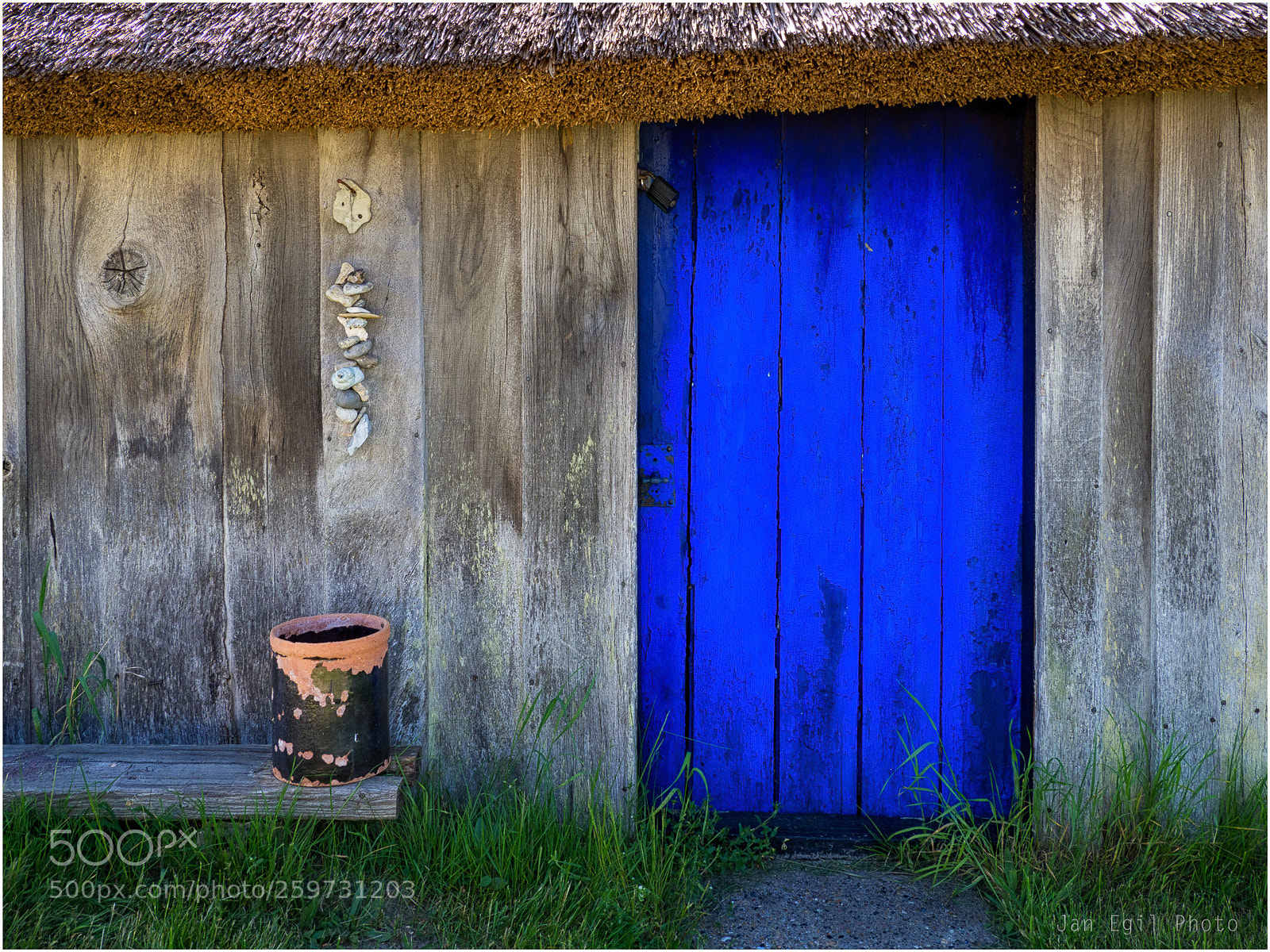 Olympus OM-D E-M1 Mark II sample photo. The blue door photography