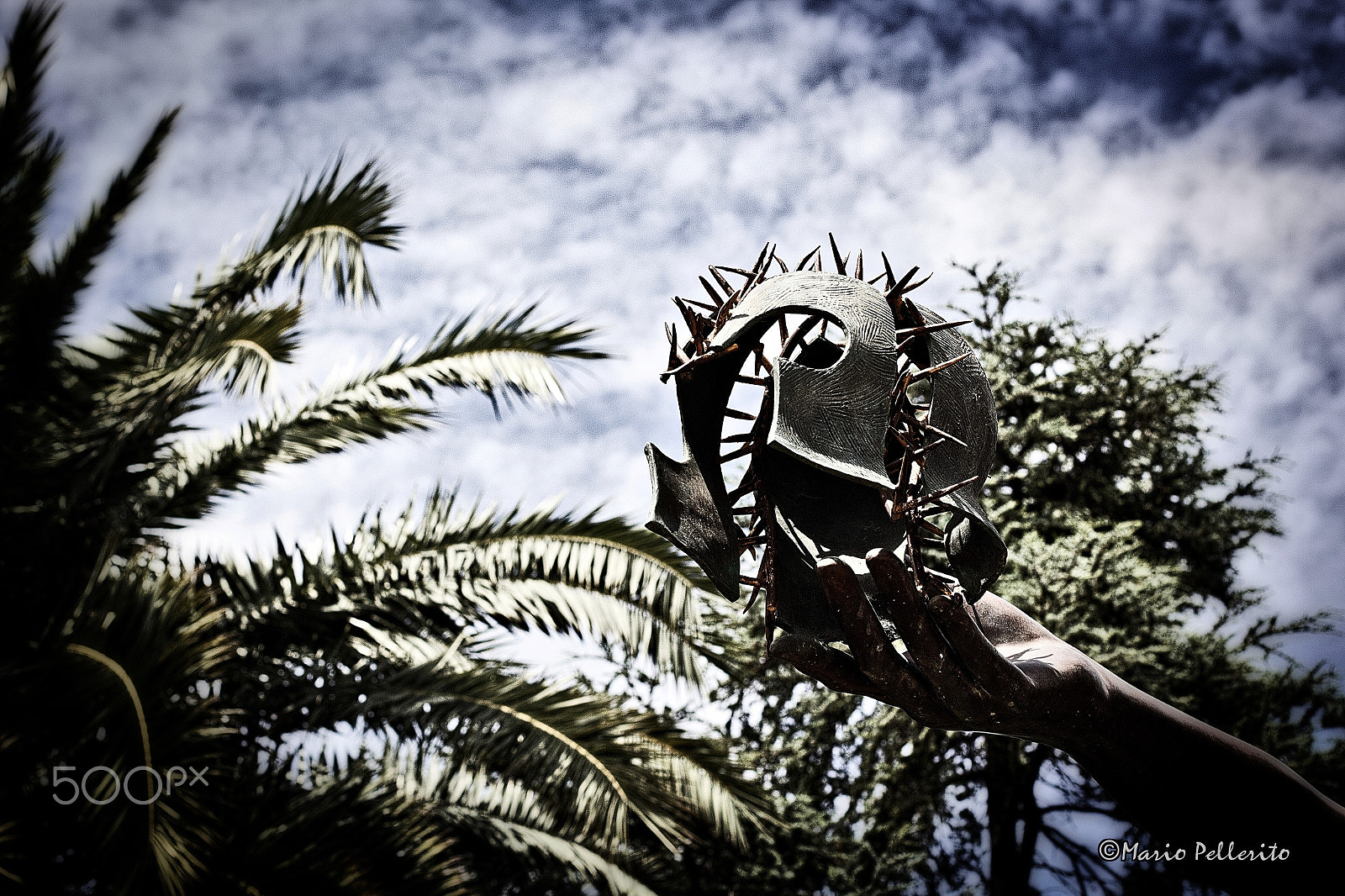 Canon EOS 60D + Canon EF 50mm F1.4 USM sample photo. Gladiator mask... photography