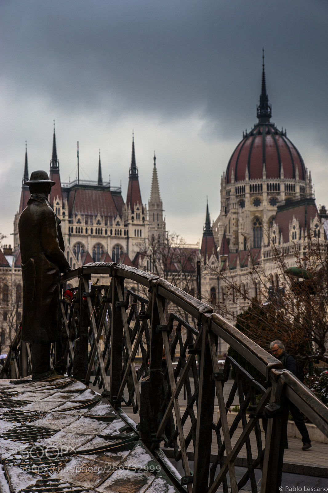 Canon EOS 6D sample photo. Imre nagy. budapest photography