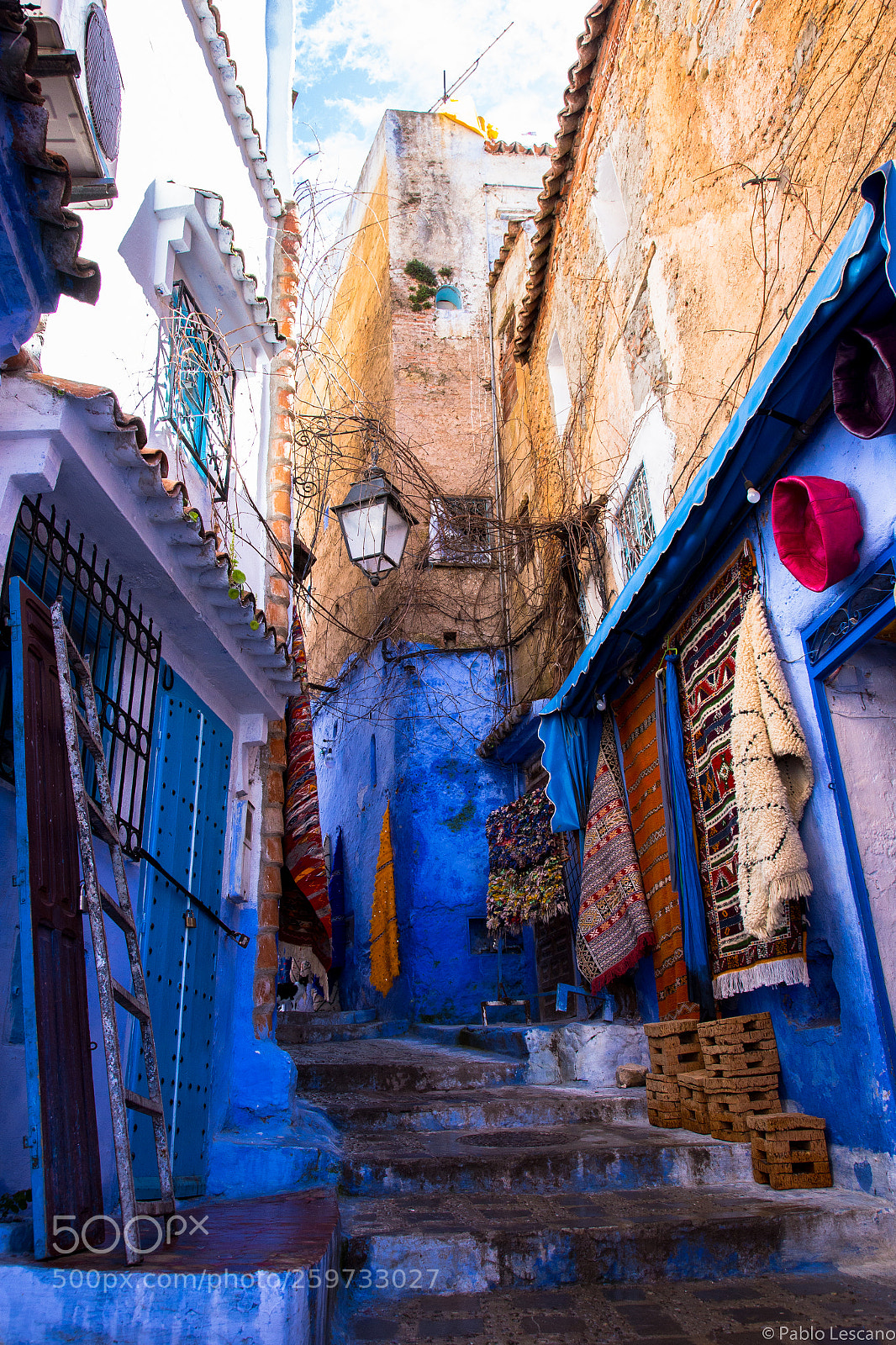 Canon EOS 6D sample photo. Blue street photography