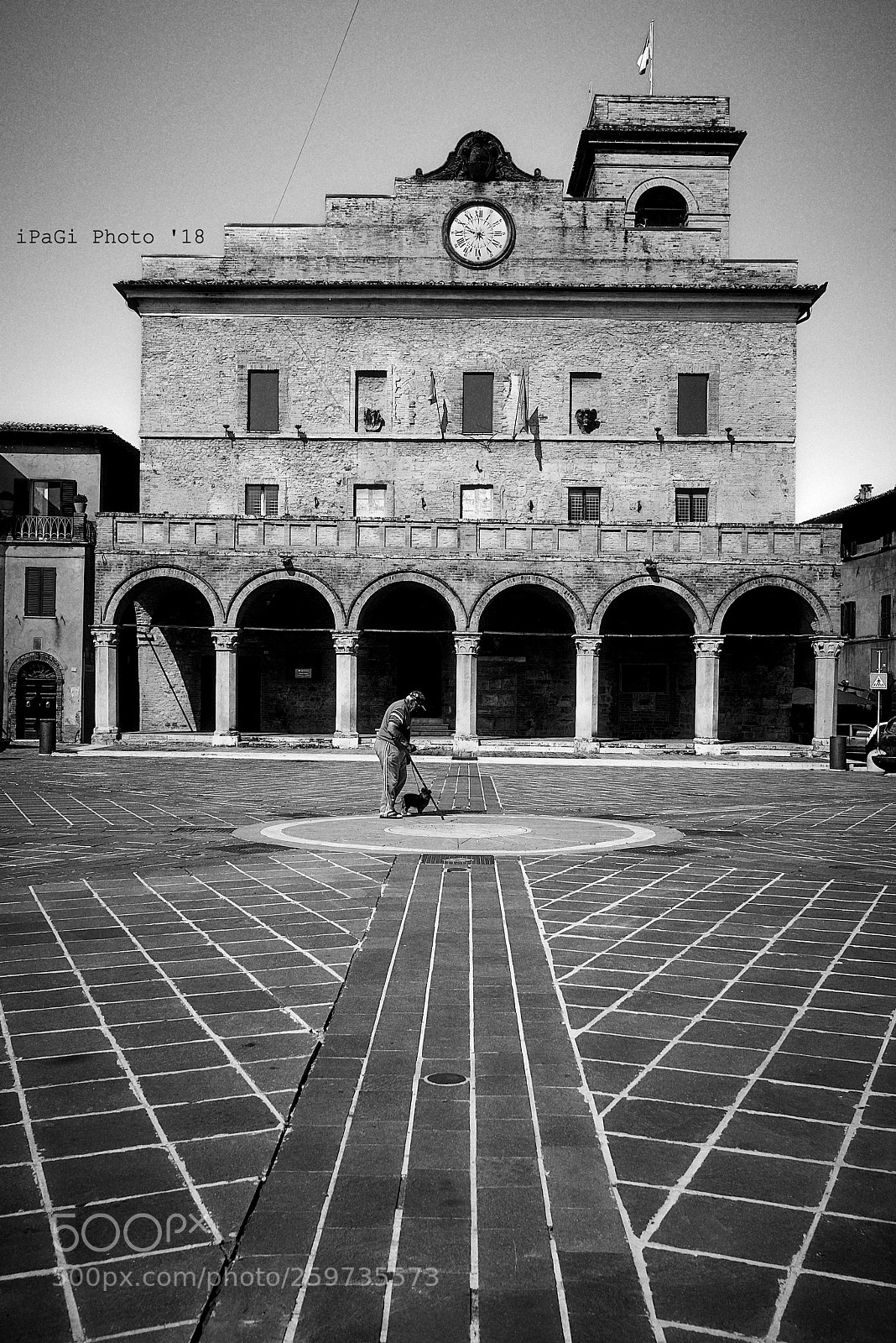 Nikon D750 sample photo. Montefalco pg - piazza photography
