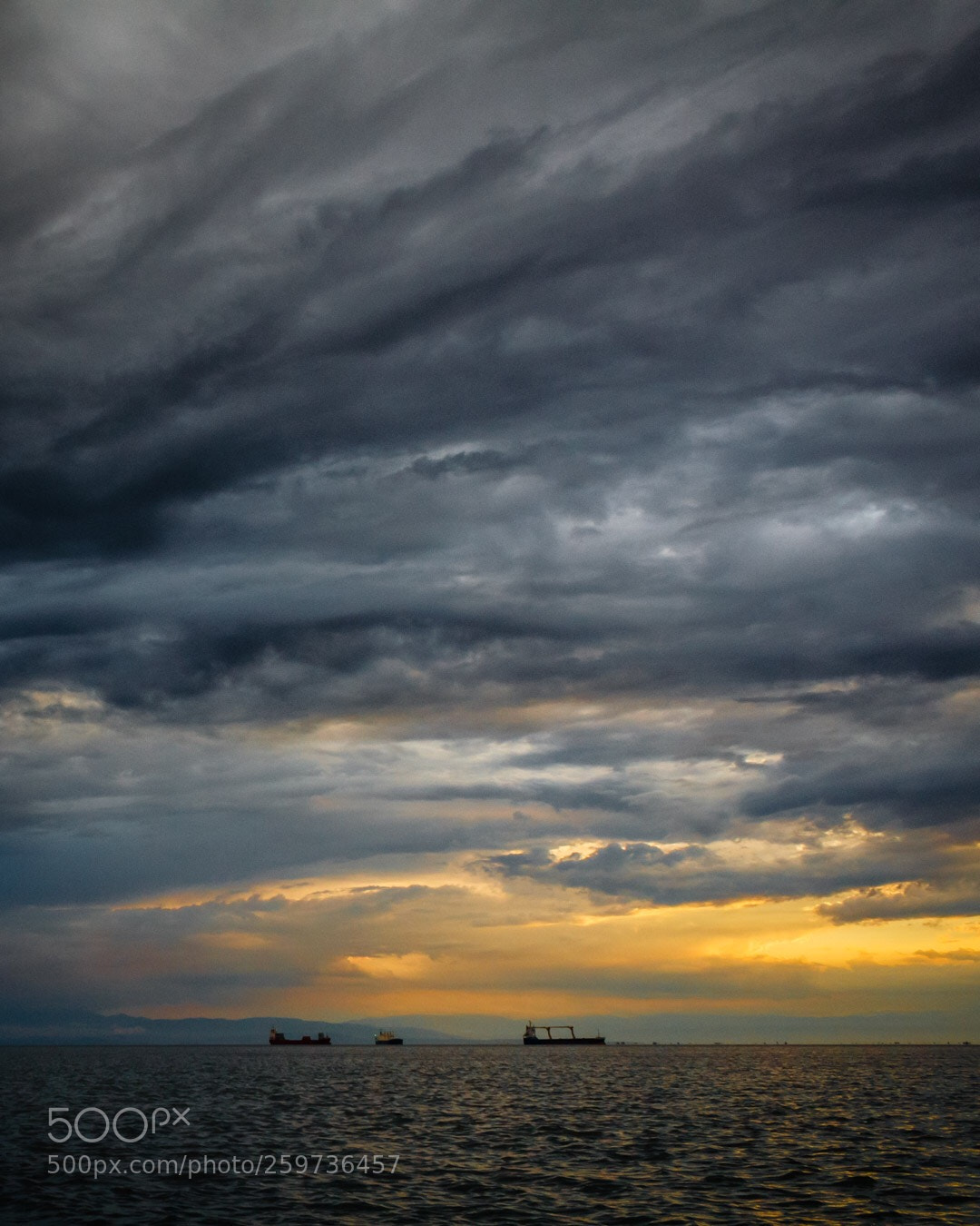 Canon EOS 1300D (EOS Rebel T6 / EOS Kiss X80) sample photo. The storm is coming  photography