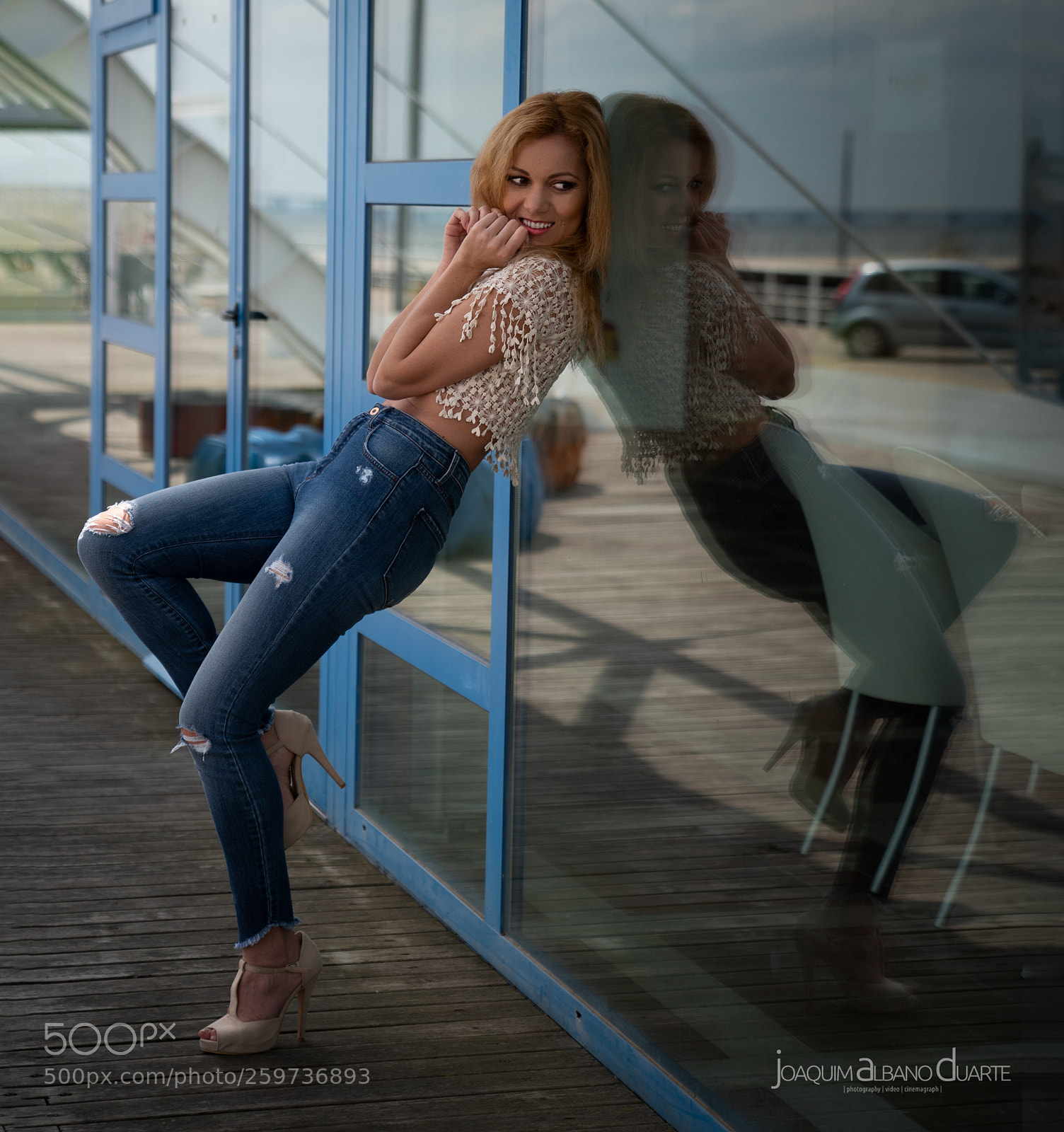 Sony a7R III sample photo. Joana having fun photography