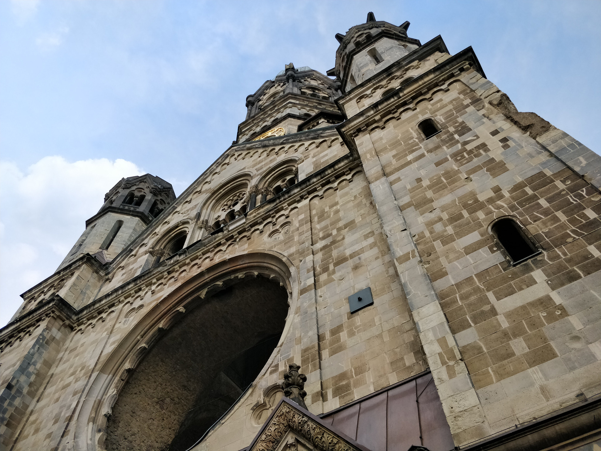 OnePlus 5T sample photo. The berlin church photography