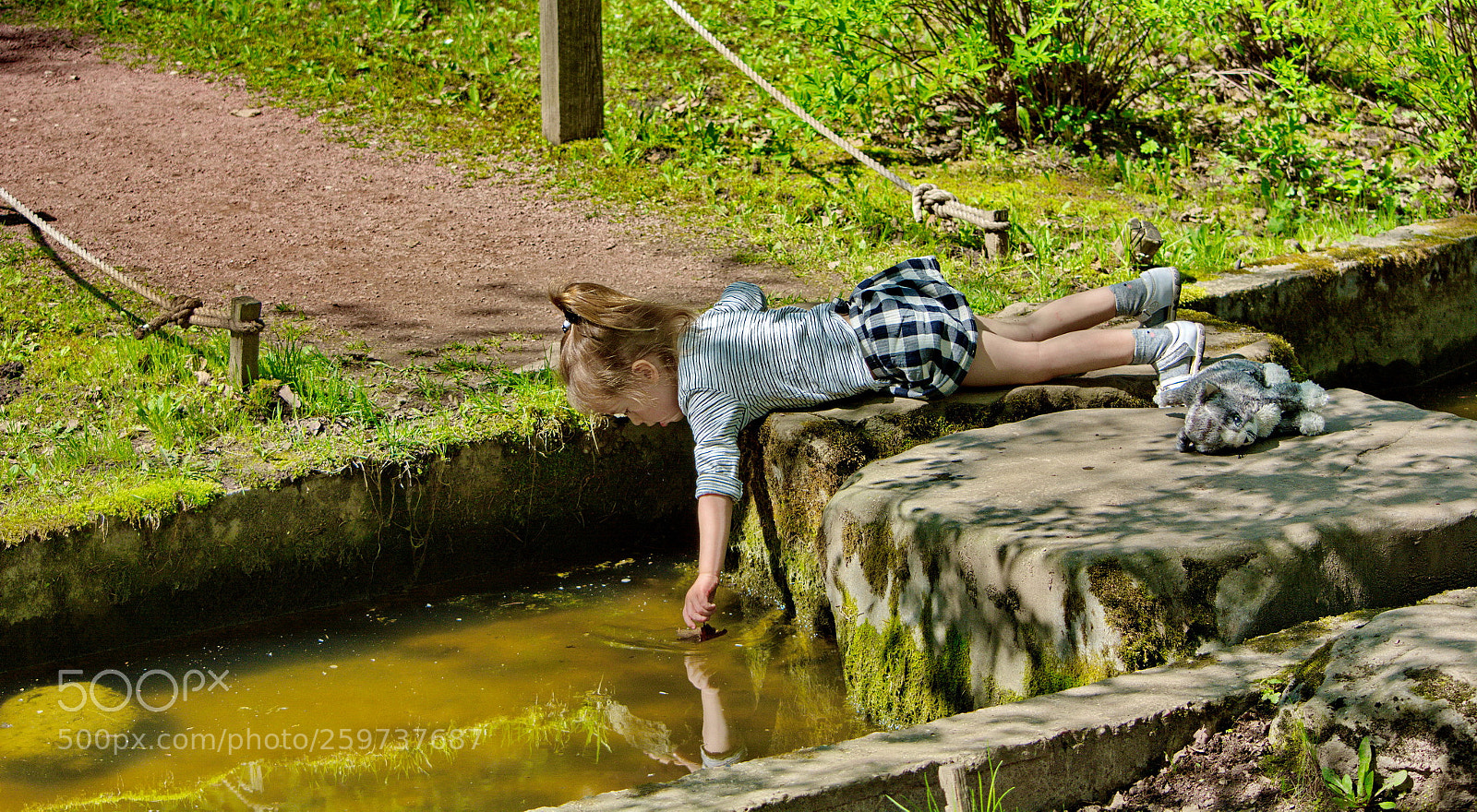 Nikon D5200 sample photo. Girl near the water photography