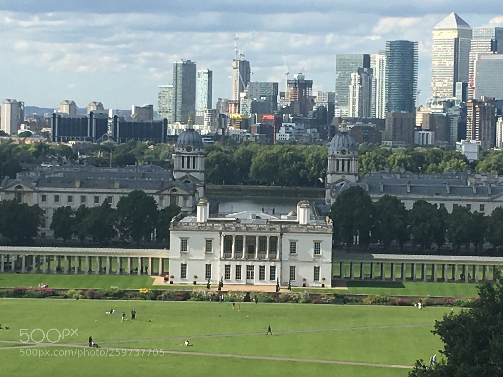 Apple iPhone 6s Plus sample photo. London sky photography