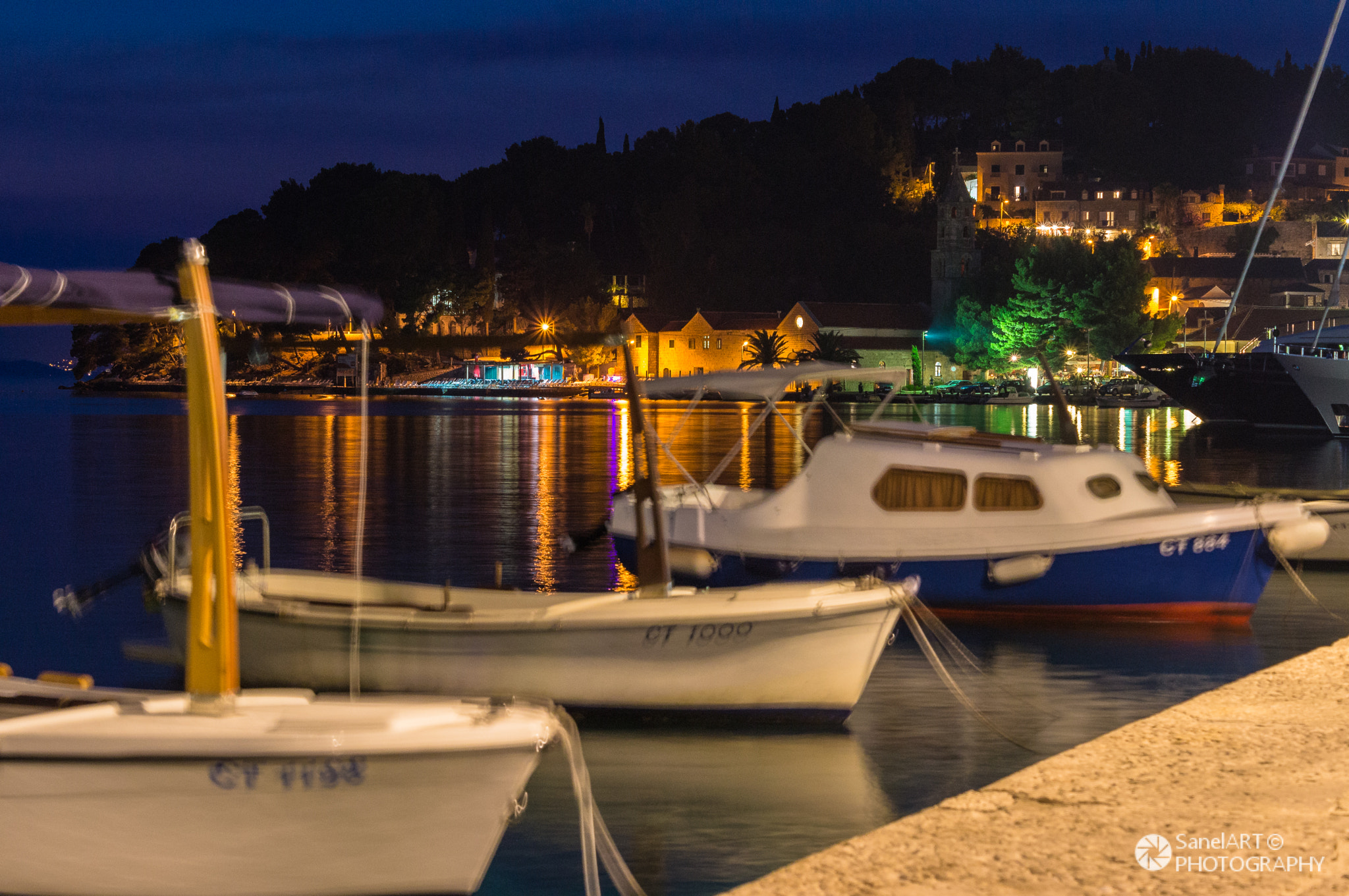 Sony SLT-A35 sample photo. Boats at night photography