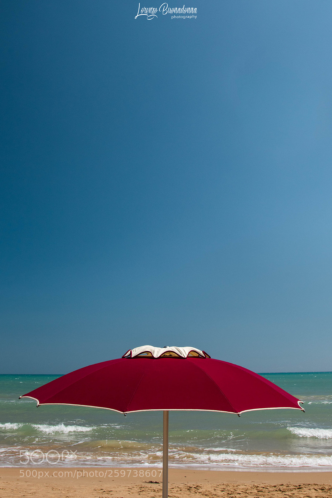 Canon EOS 7D Mark II sample photo. Colours in the beach photography