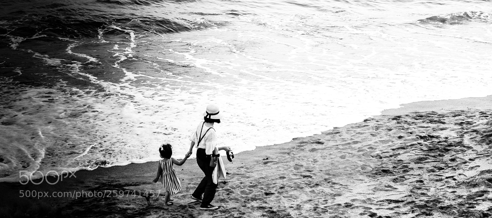 Fujifilm X-T1 sample photo. By the sea photography