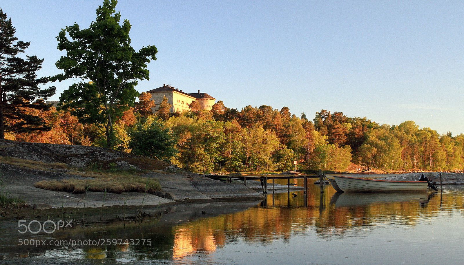 Canon EOS 7D sample photo. Afternoon lights, 21.15 photography