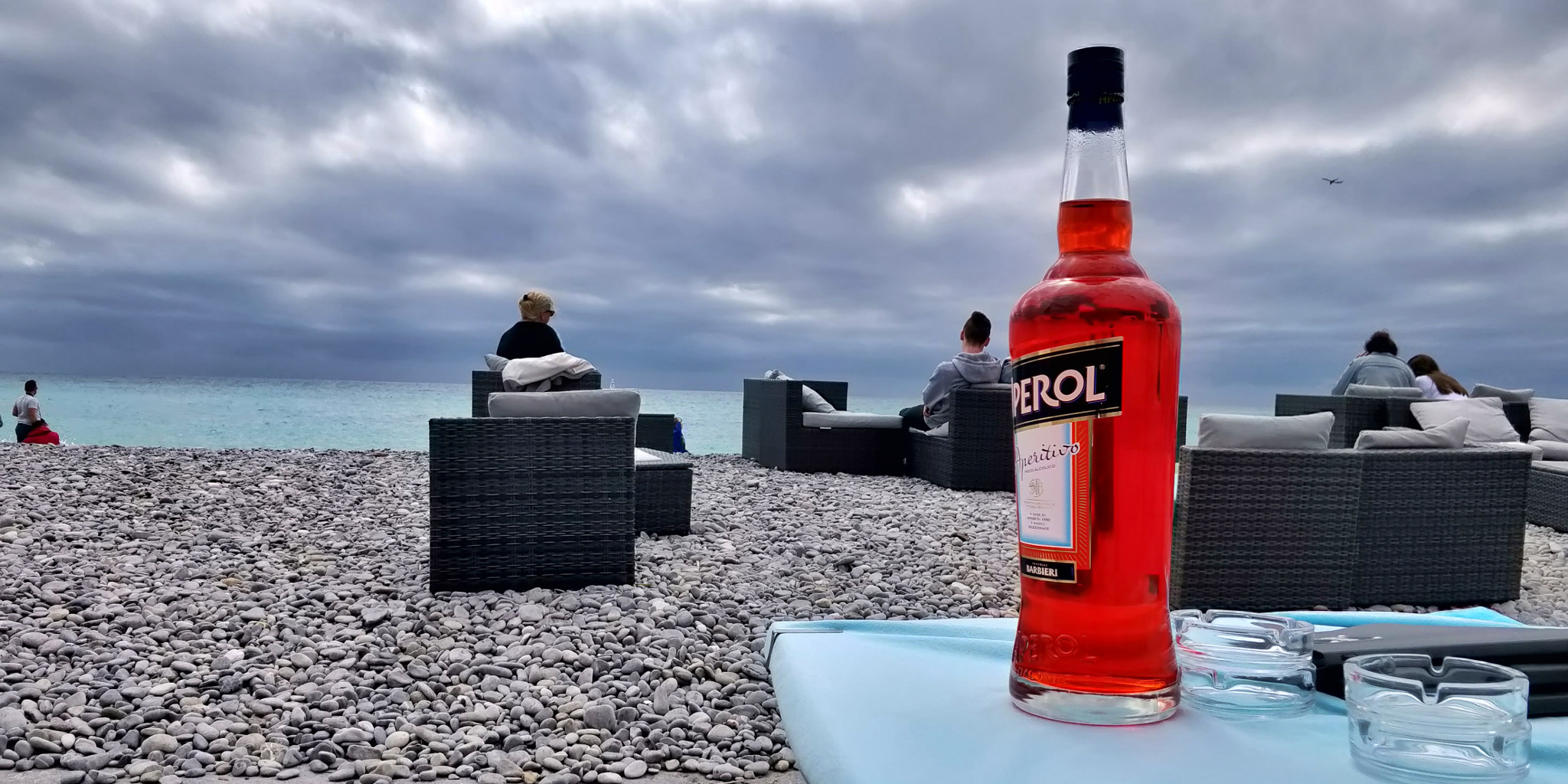 OnePlus 5T sample photo. Red wine photography