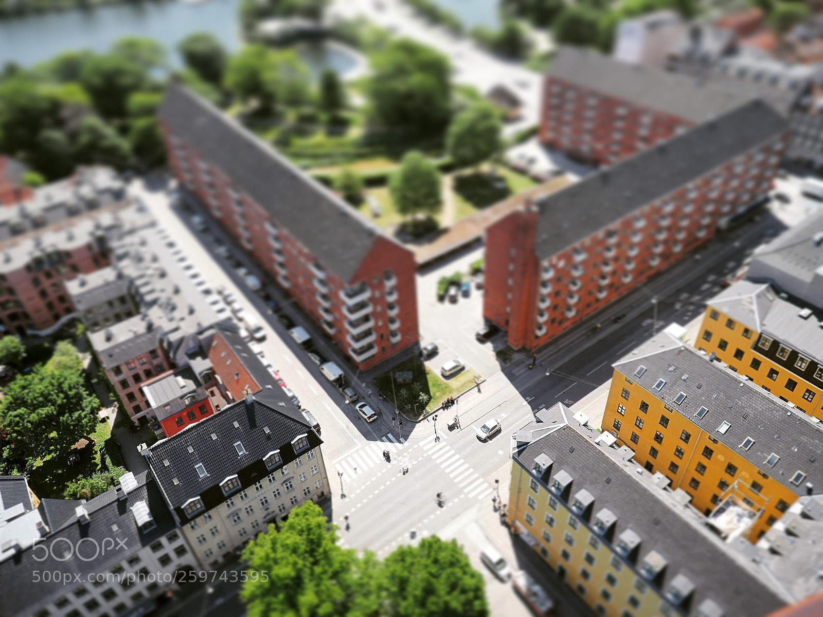 Olympus OM-D E-M1 Mark II sample photo. Tiny copenhagen photography