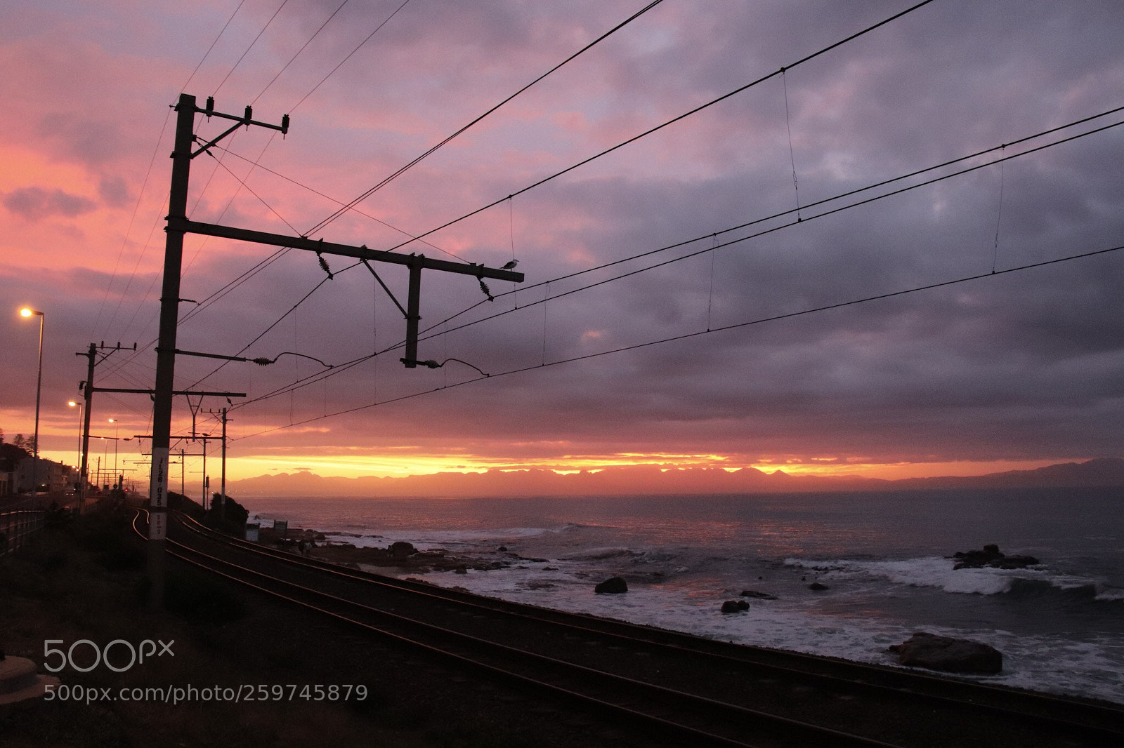 Canon EOS 77D (EOS 9000D / EOS 770D) sample photo. Morning fire  photography