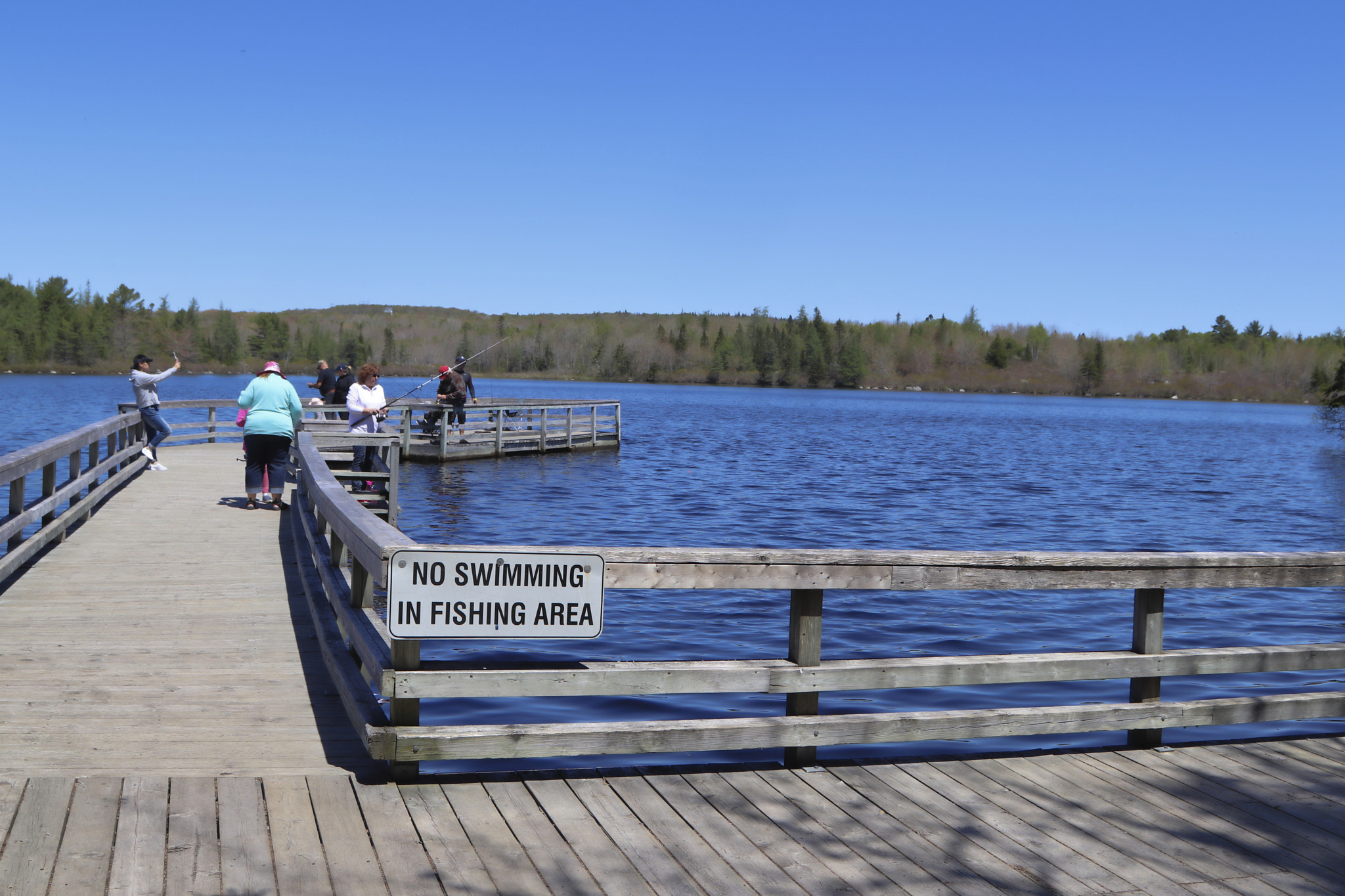 Canon EOS 800D (EOS Rebel T7i / EOS Kiss X9i) sample photo. Mayfair 2018: lewis lake nova scotia photography