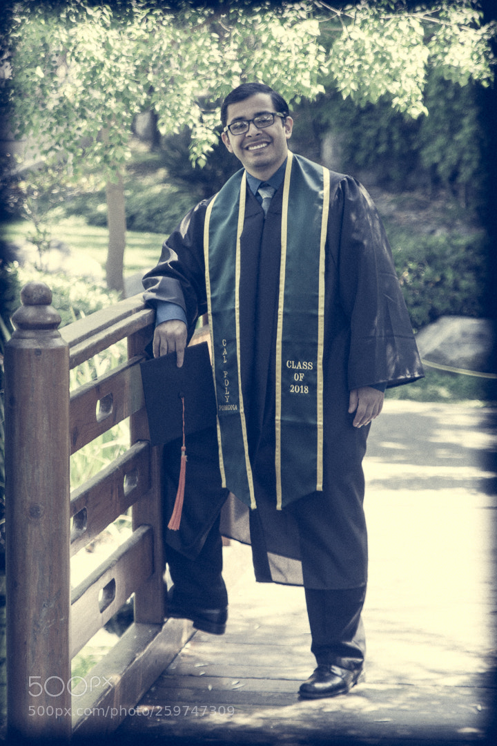 Canon EOS 700D (EOS Rebel T5i / EOS Kiss X7i) sample photo. Daniel graduation photo shoot photography