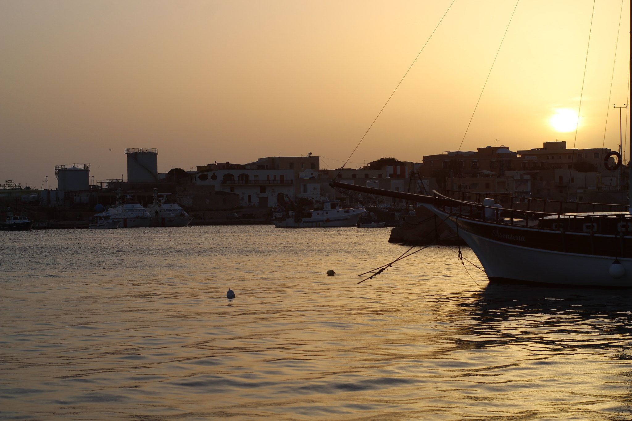 Canon 50mm sample photo. Porto nuovo photography