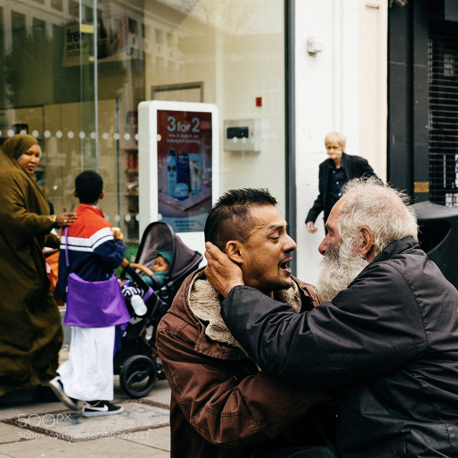 Leica M (Typ 240) sample photo. Prelude to a kiss  photography