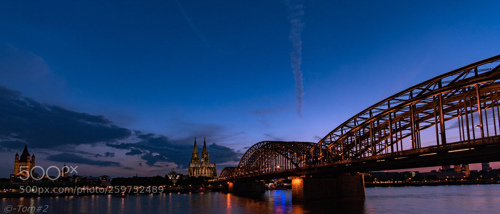 Nikon D5500 sample photo. Colonge at night photography