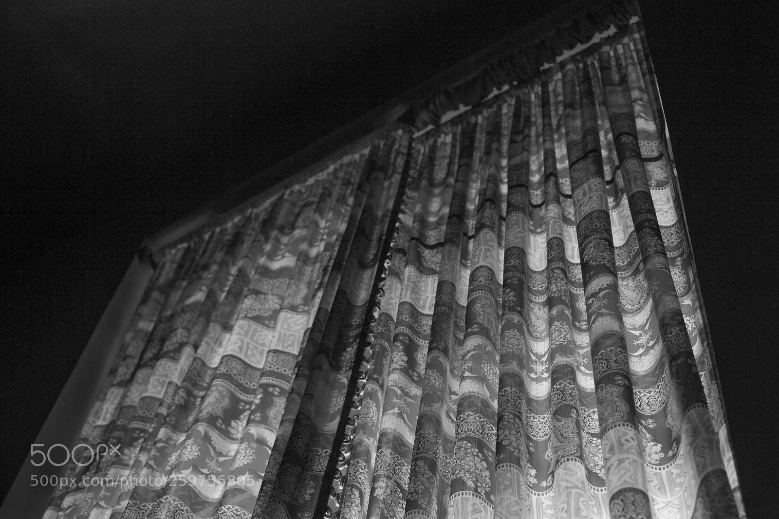 Canon EOS 5D Mark II sample photo. Window at the night photography