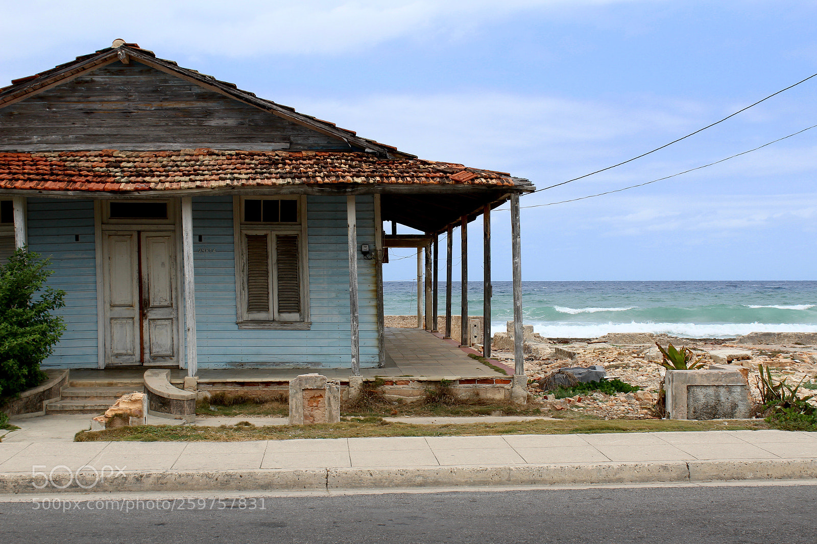 Canon EOS 1300D (EOS Rebel T6 / EOS Kiss X80) sample photo. Beach home photography