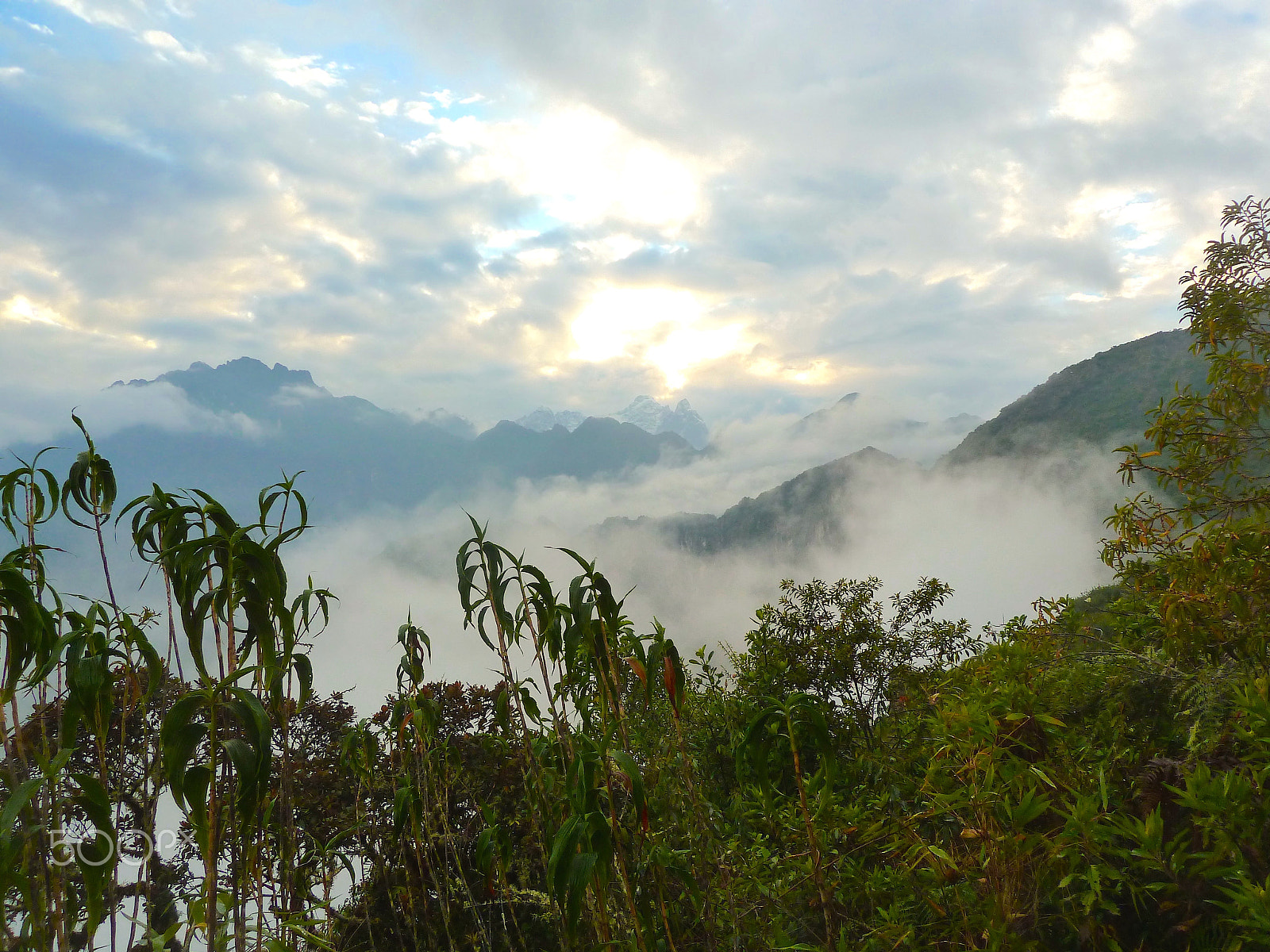 Panasonic Lumix DMC-ZS7 (Lumix DMC-TZ10) sample photo. Cloudy mountains photography