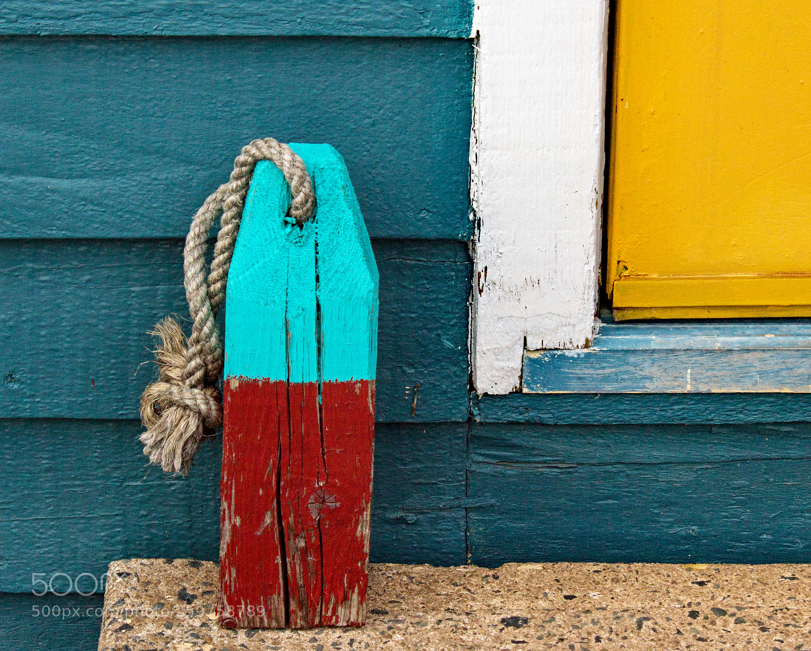 Canon EOS 600D (Rebel EOS T3i / EOS Kiss X5) sample photo. Buoy photography