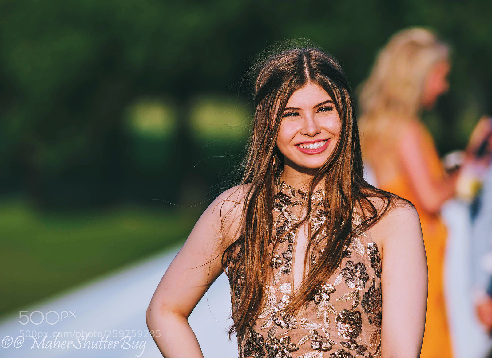 Canon EOS 5D Mark IV sample photo. All smiles for the photography