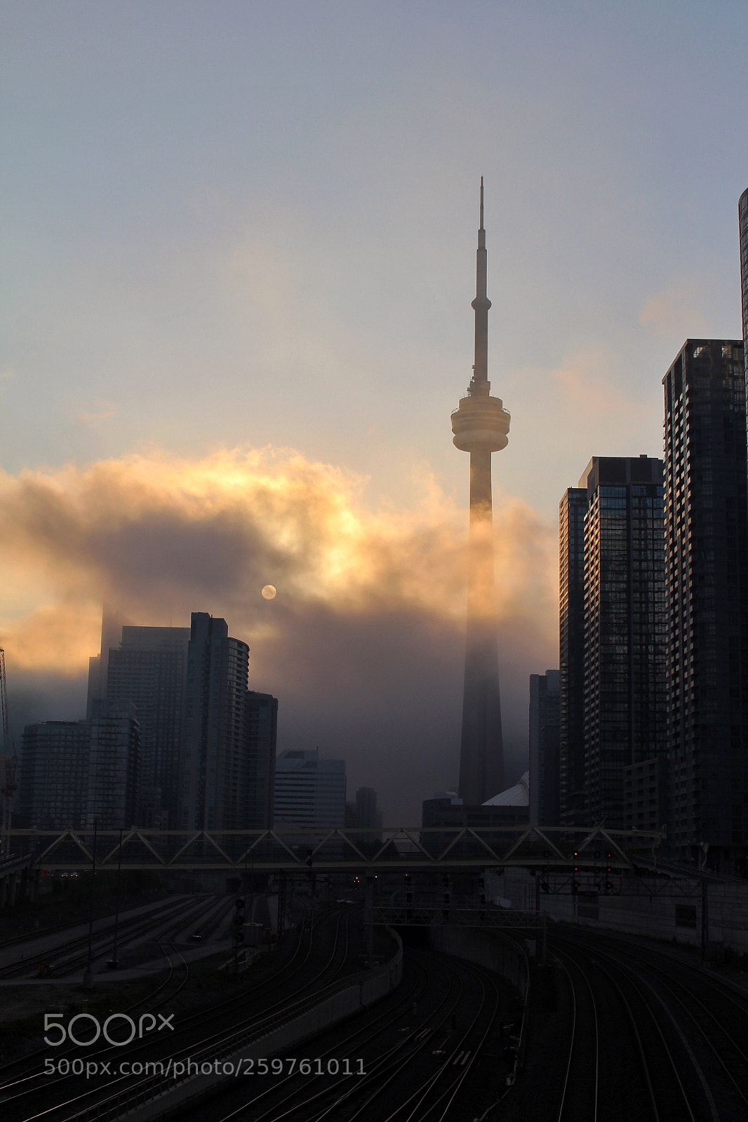 Canon EOS 700D (EOS Rebel T5i / EOS Kiss X7i) sample photo. Cloudy sunrise photography