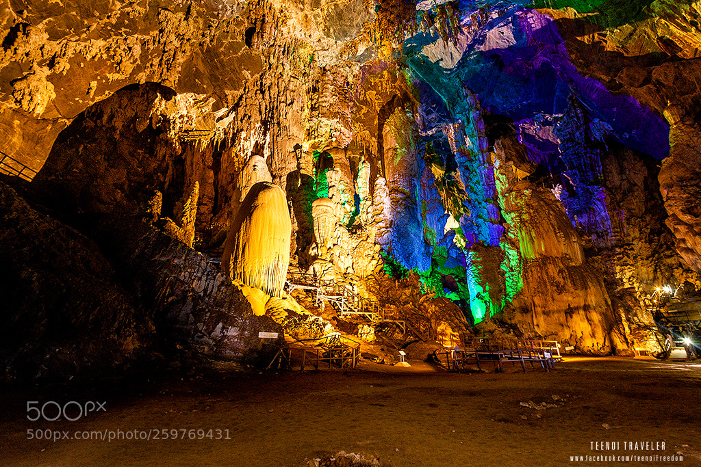 Canon EOS 5D Mark II sample photo. Stalactite/white stalagmite photography