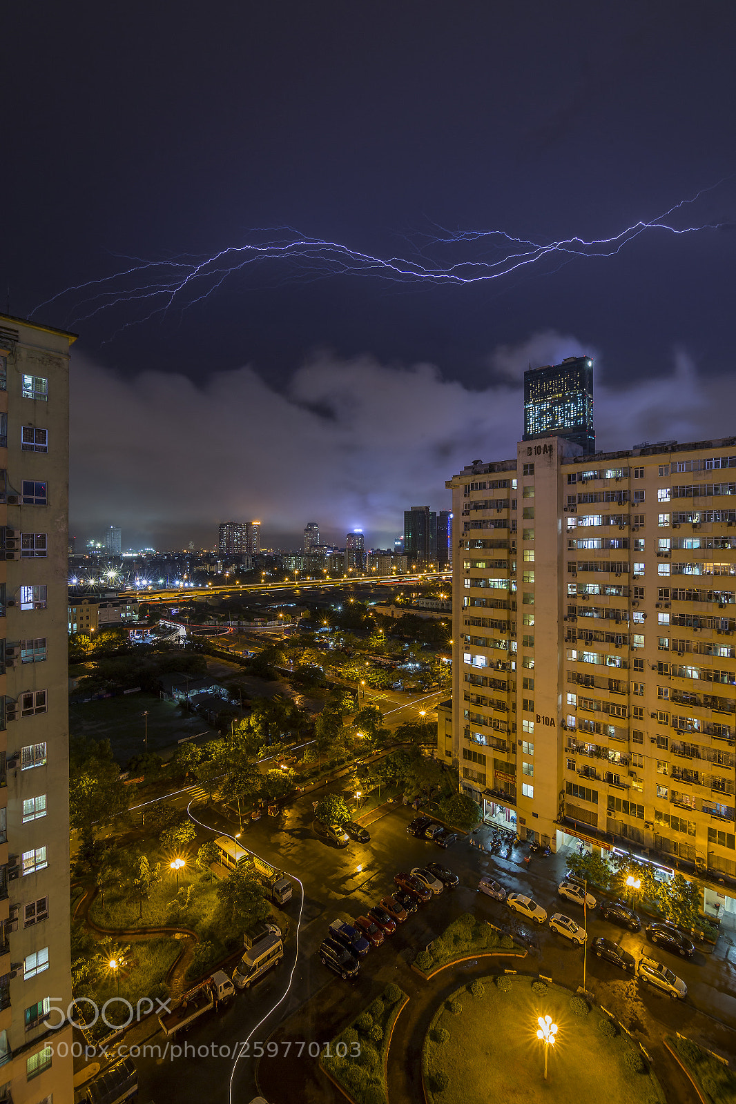 Canon EOS 6D sample photo. City under storm photography