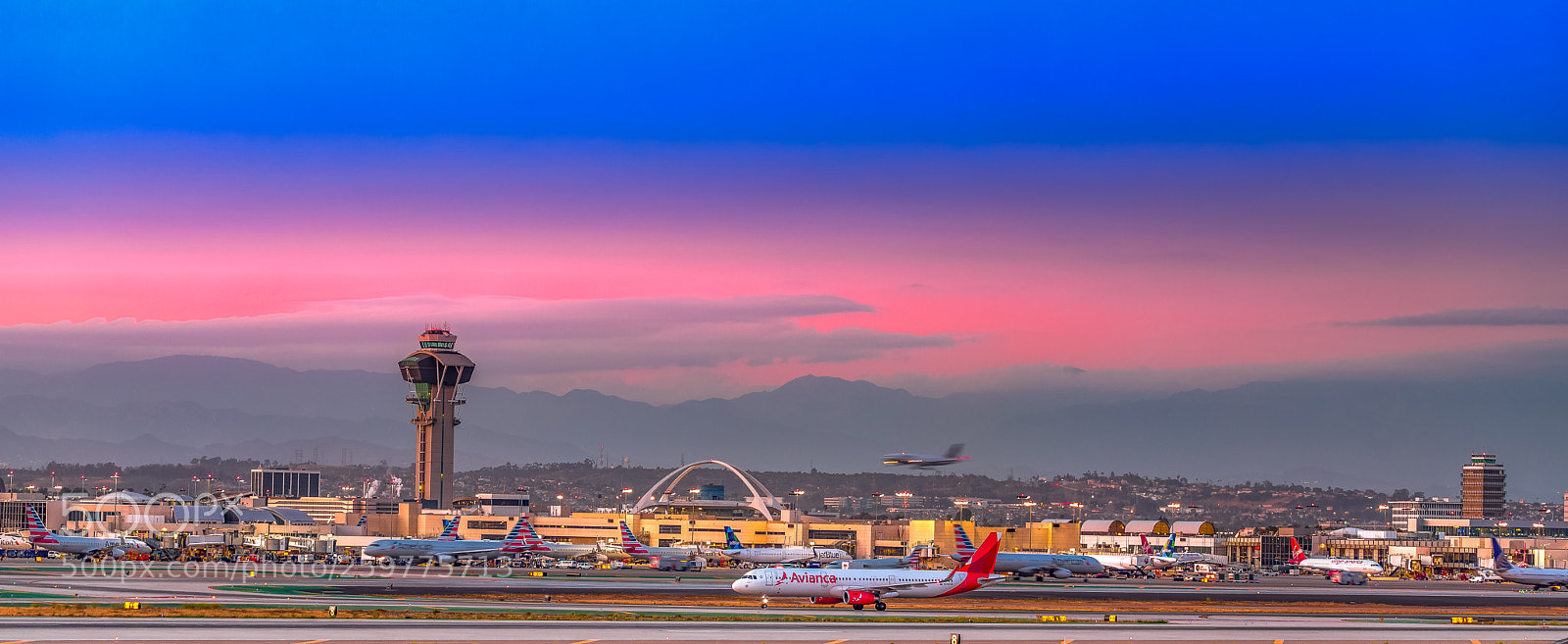Canon EOS 5D Mark IV sample photo. Los angeles international airport photography