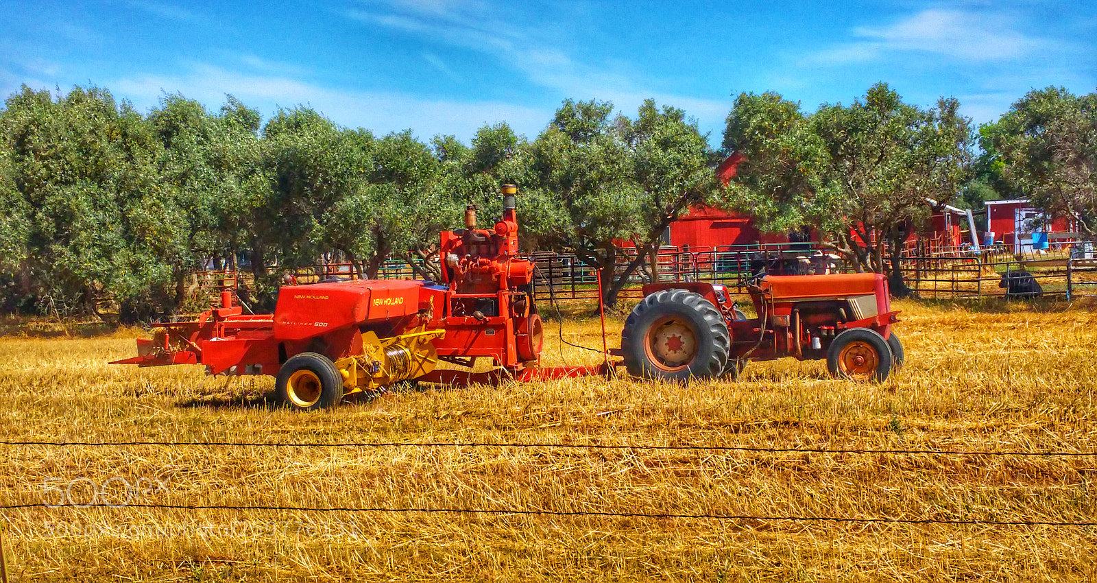 Samsung Galaxy Note4 sample photo. Old hay baler and photography