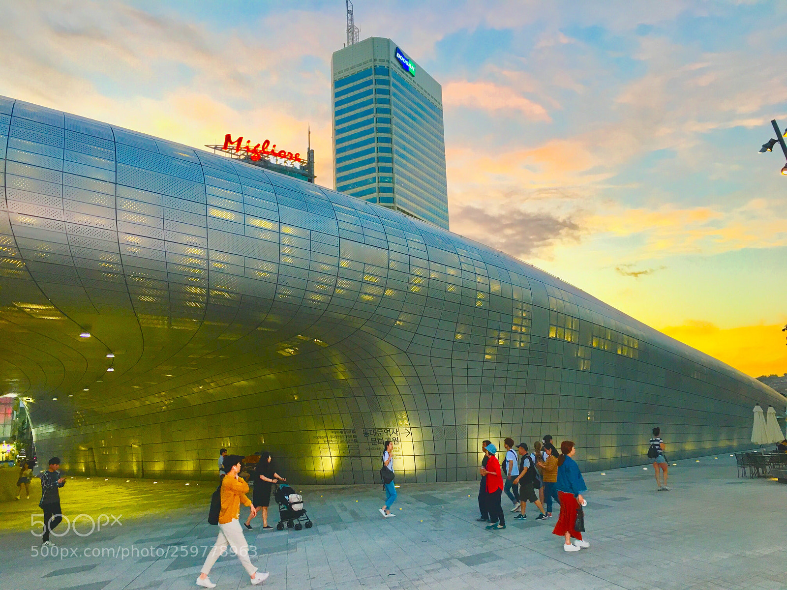Apple iPhone 6s sample photo. Dongdemun design and historical photography