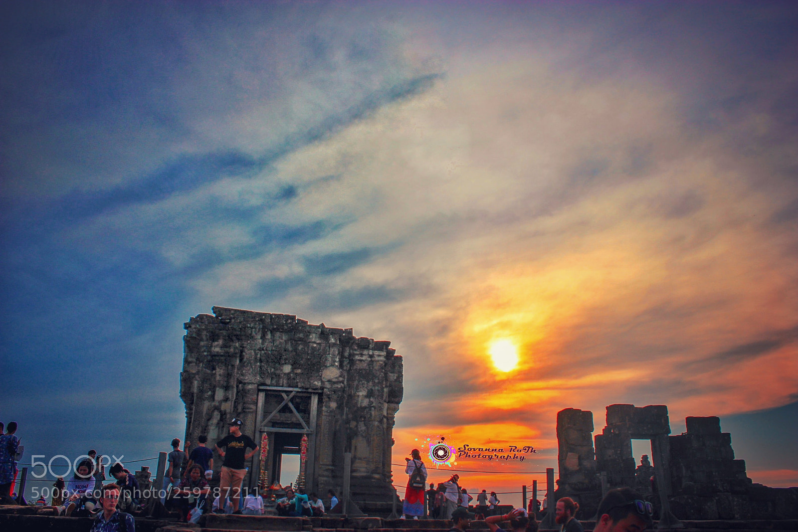 Canon EOS 550D (EOS Rebel T2i / EOS Kiss X4) sample photo. Cambodia photography